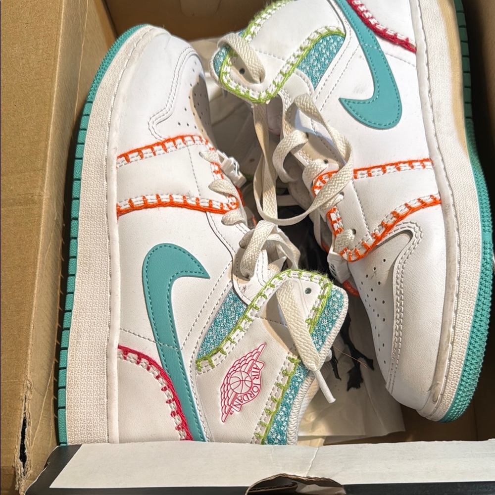 Women's Multicolor Sneakers